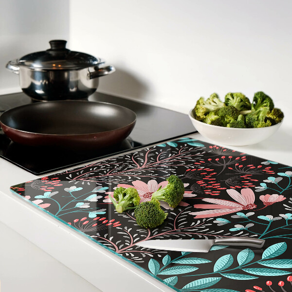 Schneidebrett Blumenmuster auf dunklem Hintergrund