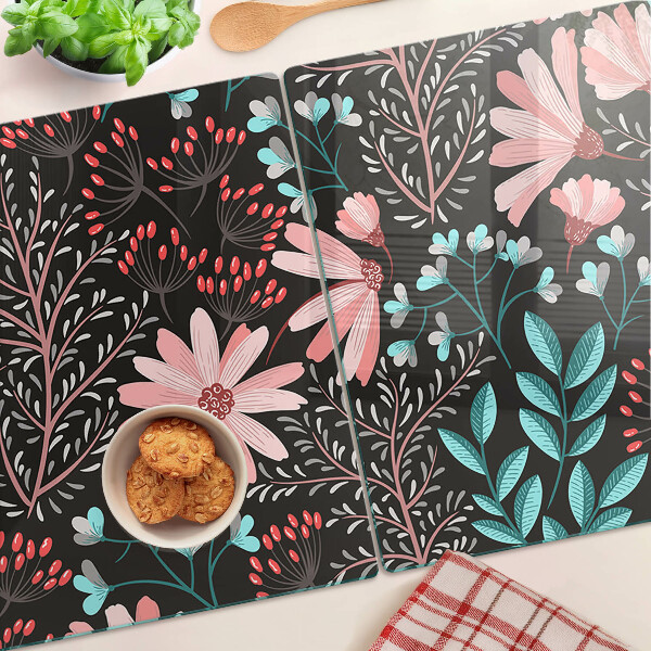 Schneidebrett Blumenmuster auf dunklem Hintergrund