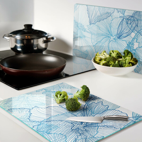 Schneidebrett mit Blumenmuster in Blautönen