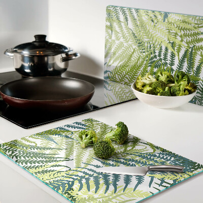 Schneidebrett mit Farnblatt-Motiv in verschiedenen Farbtönen