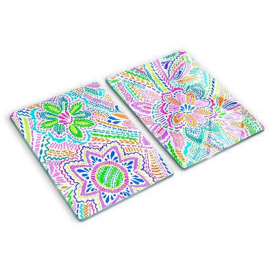 Schneidebrett mit Blumenmuster im Boho-Stil