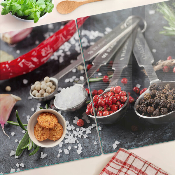 Schneidebrett Gewürze und Kräuter