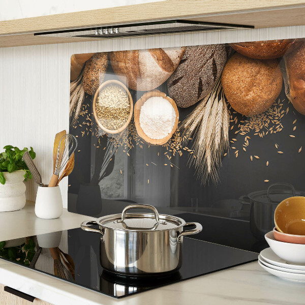 Glas schneidebrett Brot und Getreide