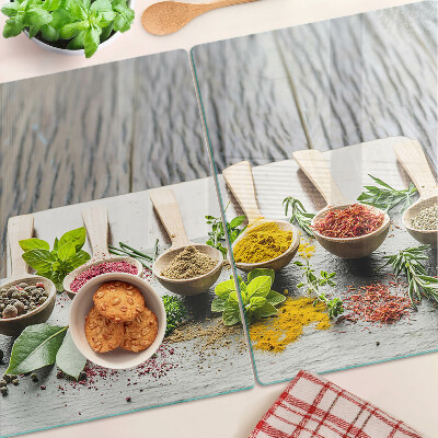 Glas schneidebrett Gewürze und Kräuter