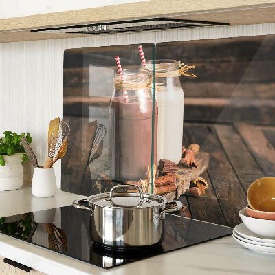 Schneidebrett Glas mit Motiv von Getränkegläsern auf Holzuntergrund