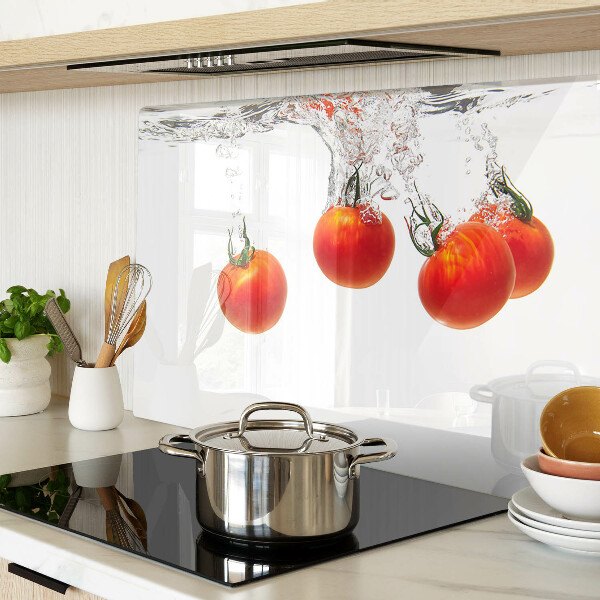 Schneidebrett glas Tomaten in Wasser