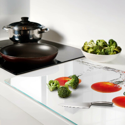 Schneidebrett glas Tomaten in Wasser