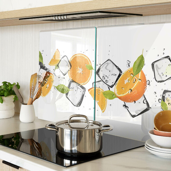 Schneidebrett Zitrusfrüchte mit Eis