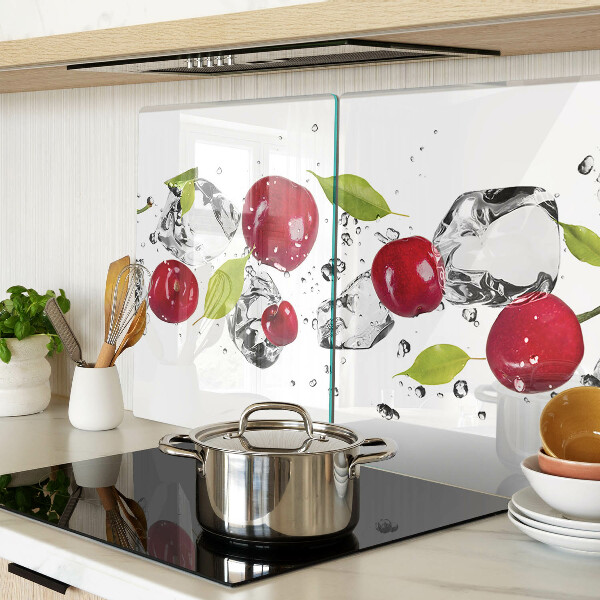 Schneidebrett Rote Äpfel mit Eis