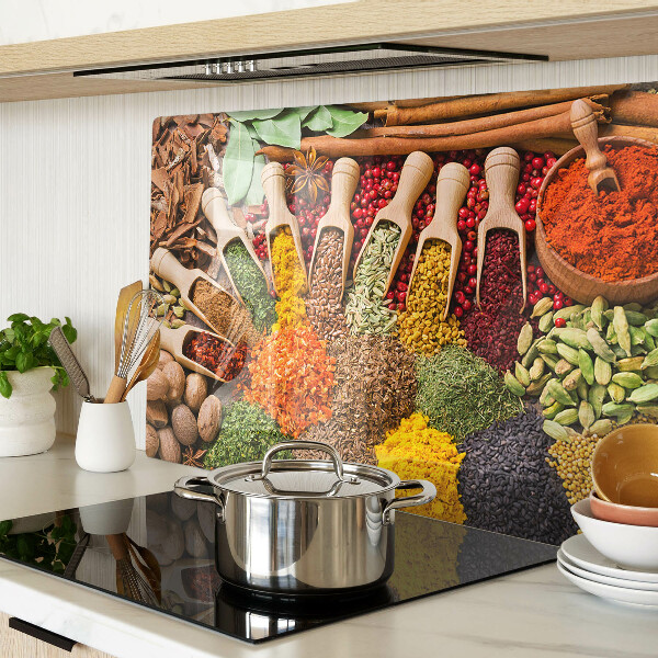 Schneidebrett glas Gewürze und Kräuter