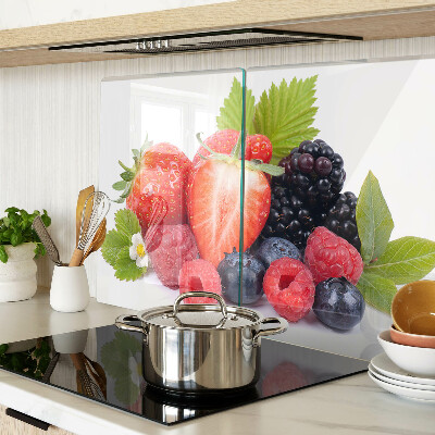 Schneidebrett Waldfrüchte