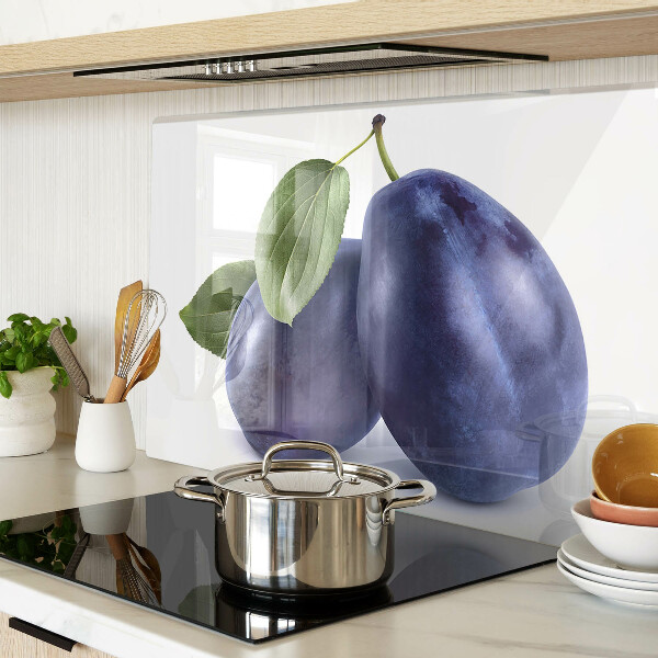 Schneidebrett Pflaumen mit Blättern