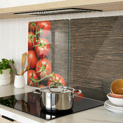 Schneidebrett Tomaten auf Holzgrund