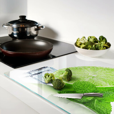 Schneidebrett Limette mit Minze und Eis