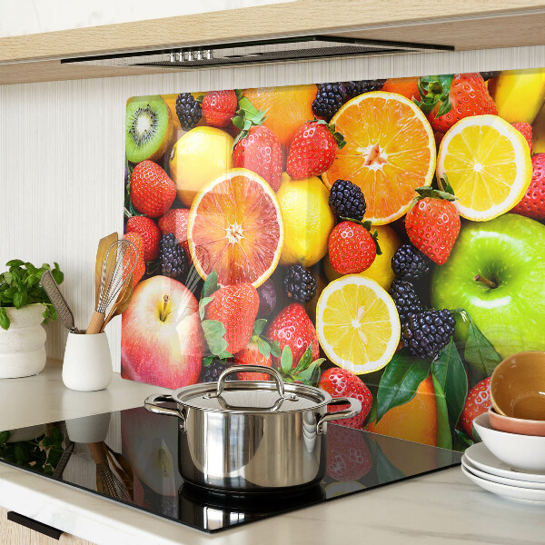 Schneidebrett mit tropischem Früchte- und Beerenmotiv