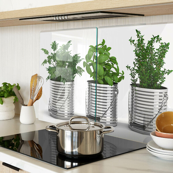 Schneidebrett mit Motiv von Pflanzen in Metalltöpfen