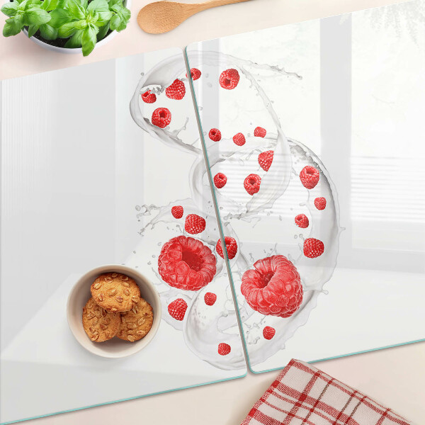 Schneidebrett Himbeerblasen in Wasser