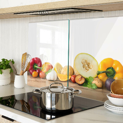 Schneidebrett Obst auf einem Brett