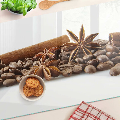 Glas schneidebrett Gewürze und Kaffeebohnen
