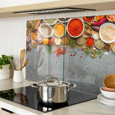 Glas schneidebrett Gewürze und Kräuter