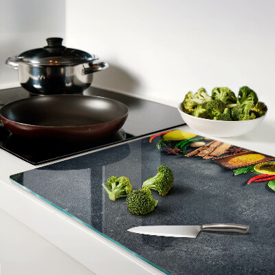 Schneidebrett Küchengewürze und Zutaten