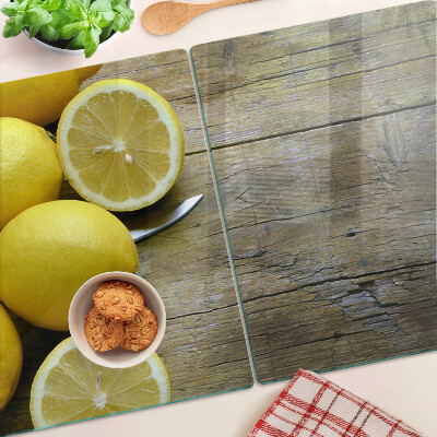 Schneidebrett Zitronen auf Holzgrund
