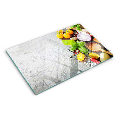 Schneidebrett Küchenzutaten und Kräuter