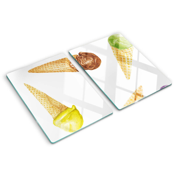 Schneidebrett Eiscreme in einer Waffeltüte