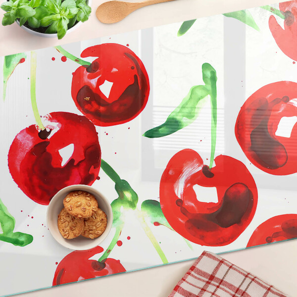 Schneidebrett glas Rote Kirschen auf weißem Hintergrund