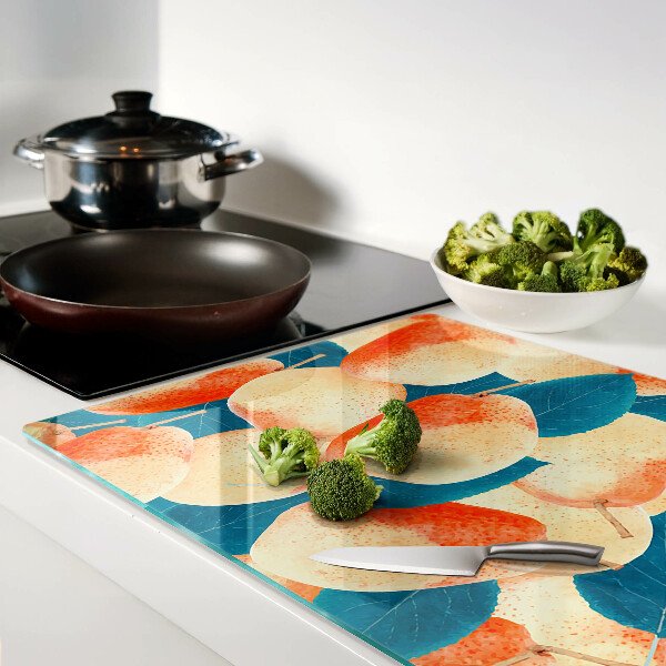 Schneidebrett glas Pfirsiche vor dem Hintergrund von Blättern