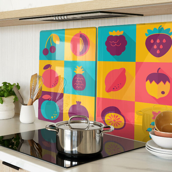 Schneidebrett mit Fruchtmotiv aus bunten Quadraten