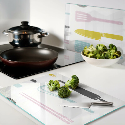 Schneidebrett Küchenutensilien in Pastellfarben