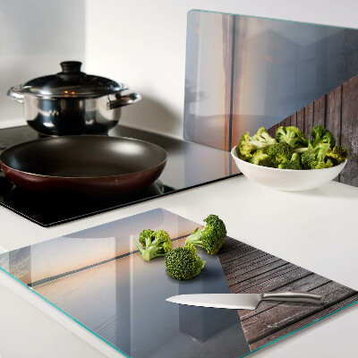 Schneidebrett Glas mit Motiv ‚Pier am See bei Sonnenuntergang‘