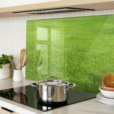 Schneidebrett mit grünem Gras-Motiv