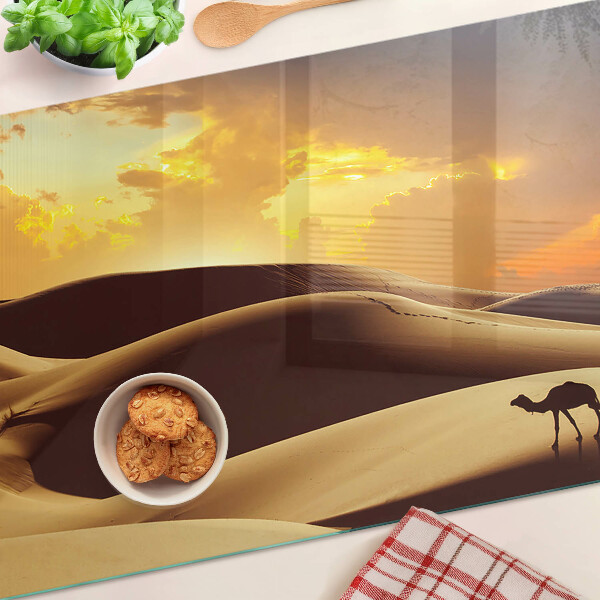 Schneidebrett glas Wüstenlandschaft bei Sonnenuntergang