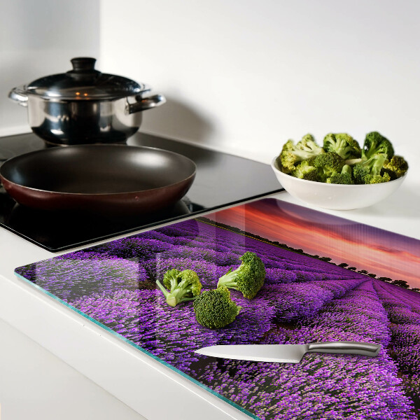 Schneidebrett mit Motiv eines Lavendelfelds bei Sonnenuntergang