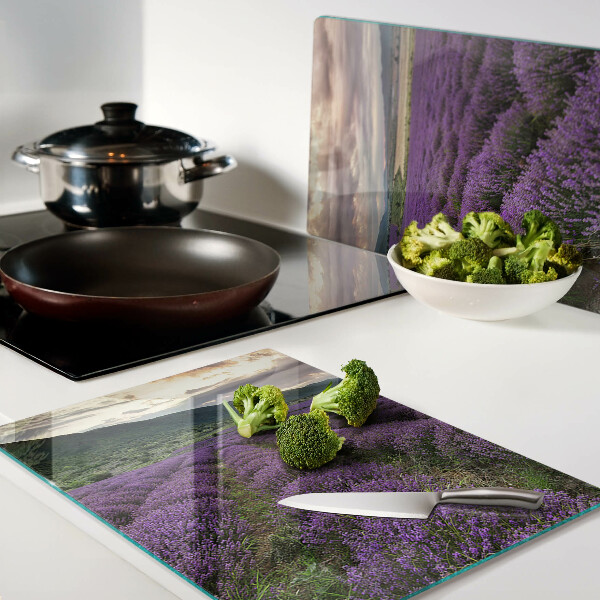 Glas-Schneidebrett mit Motiv eines Lavendelfelds bei Sonnenuntergang