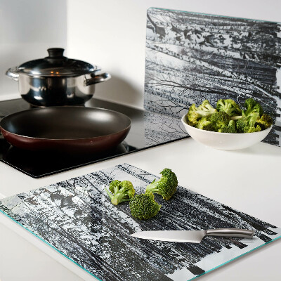 Schneidebrett Glas mit Motiv Winterwald und Birken