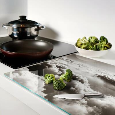 Glas schneidebrett Wolken in Grautönen