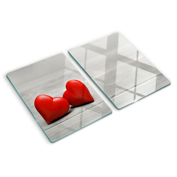 Schneidebrett mit rotem Herzmotiv auf Holzoptik