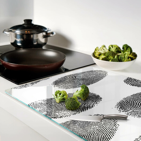 Schneidebrett mit Fingerabdruck-Motiv