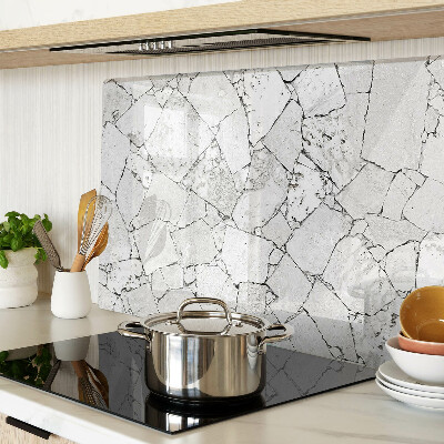 Glas-Schneidebrett mit Muster in gerissenem Marmor