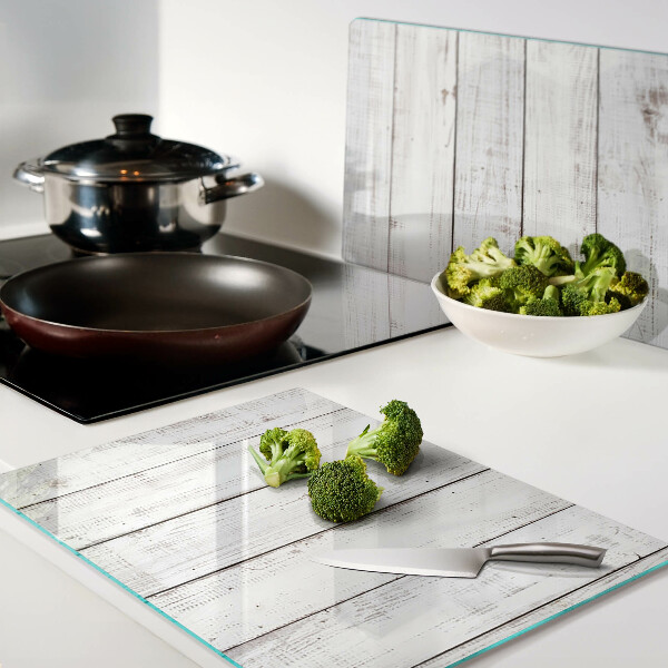 Glas-Schneidebrett im rustikalen Stil