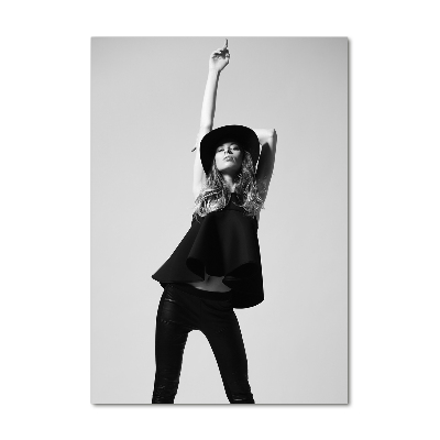 Bild auf Acrylglas vertikal Frau in Schwarz