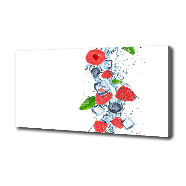 Bild auf leinwand Waldfrüchte mit Eis