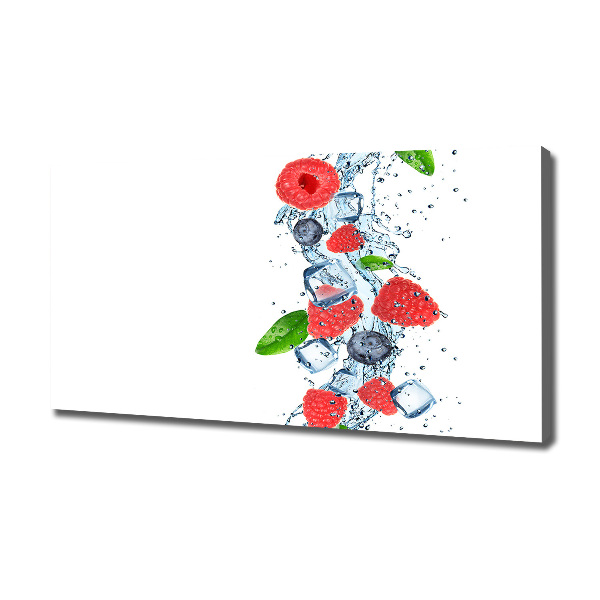 Bild auf leinwand Waldfrüchte mit Eis
