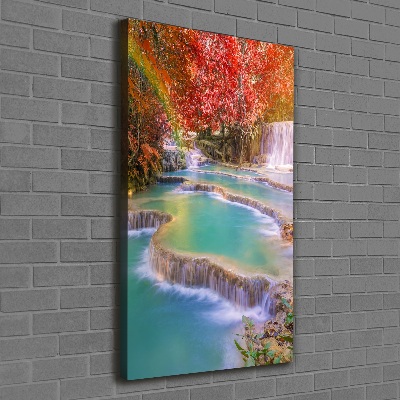 Wandbild vertikales Wasserfall im Herbst