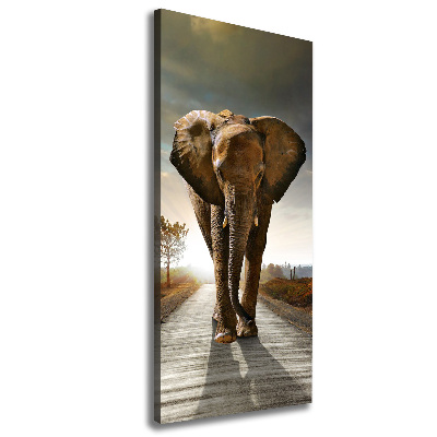 Wandbild vertikales Laufender Elefant
