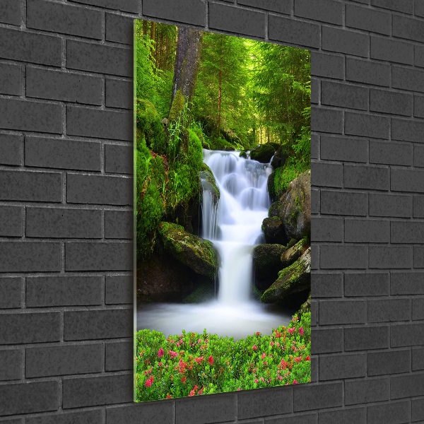 Glasbild vertikales Wasserfall im Wald