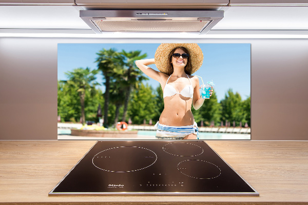 Küchen wandpaneel Frau am Pool